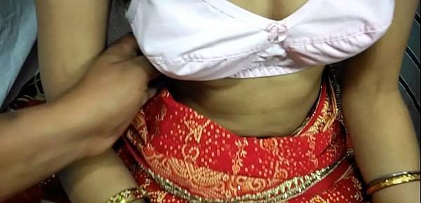  Desi Anita ki chudai in Red saree with Desi video